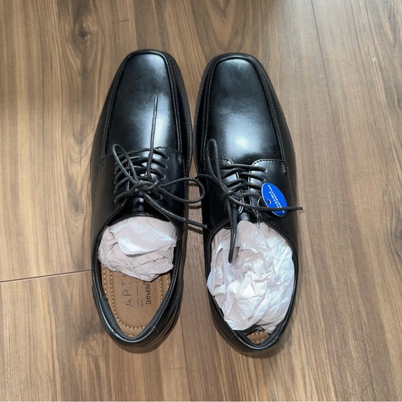 Apt. 9 Black Leather Oxfords Sleek Formal Design - Picture 4 of 5